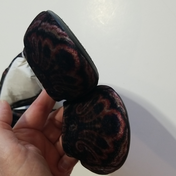 LUCKY BRAND Emmie Black Paisley Brocade Velvet Ballet Flat Shoe - NWOT - Picture 7 of 8